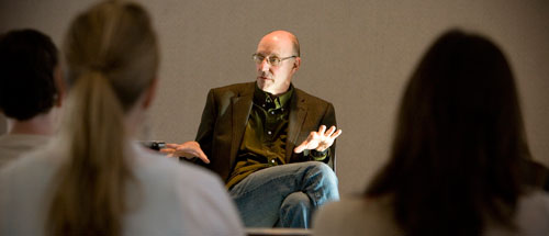 Author Michael Pollan speaks to students in 2010