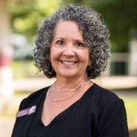 Portrait of Julie Anderson.