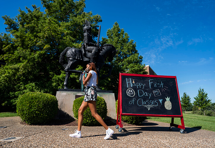 A student returns to Bellarmine's campus on the first day of classes, fall 2020.