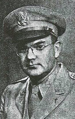 Captain and Chaplain with the 8th Armored Division