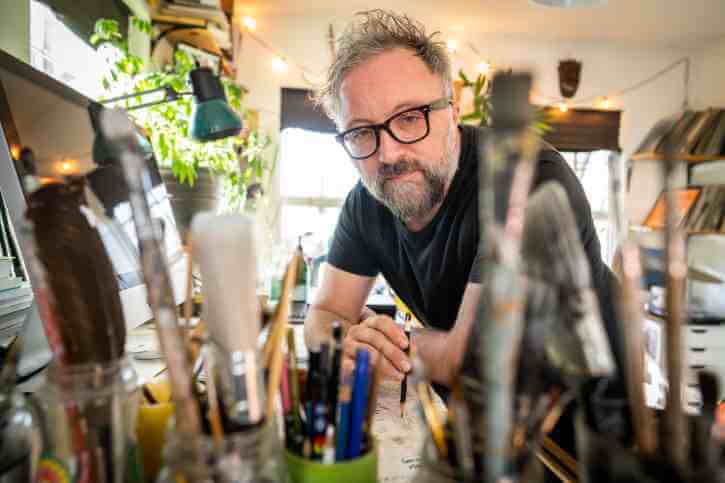 Art professor Douglas Miller